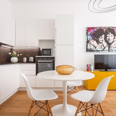 San Babila Design Apartment R&R Мілан Екстер'єр фото